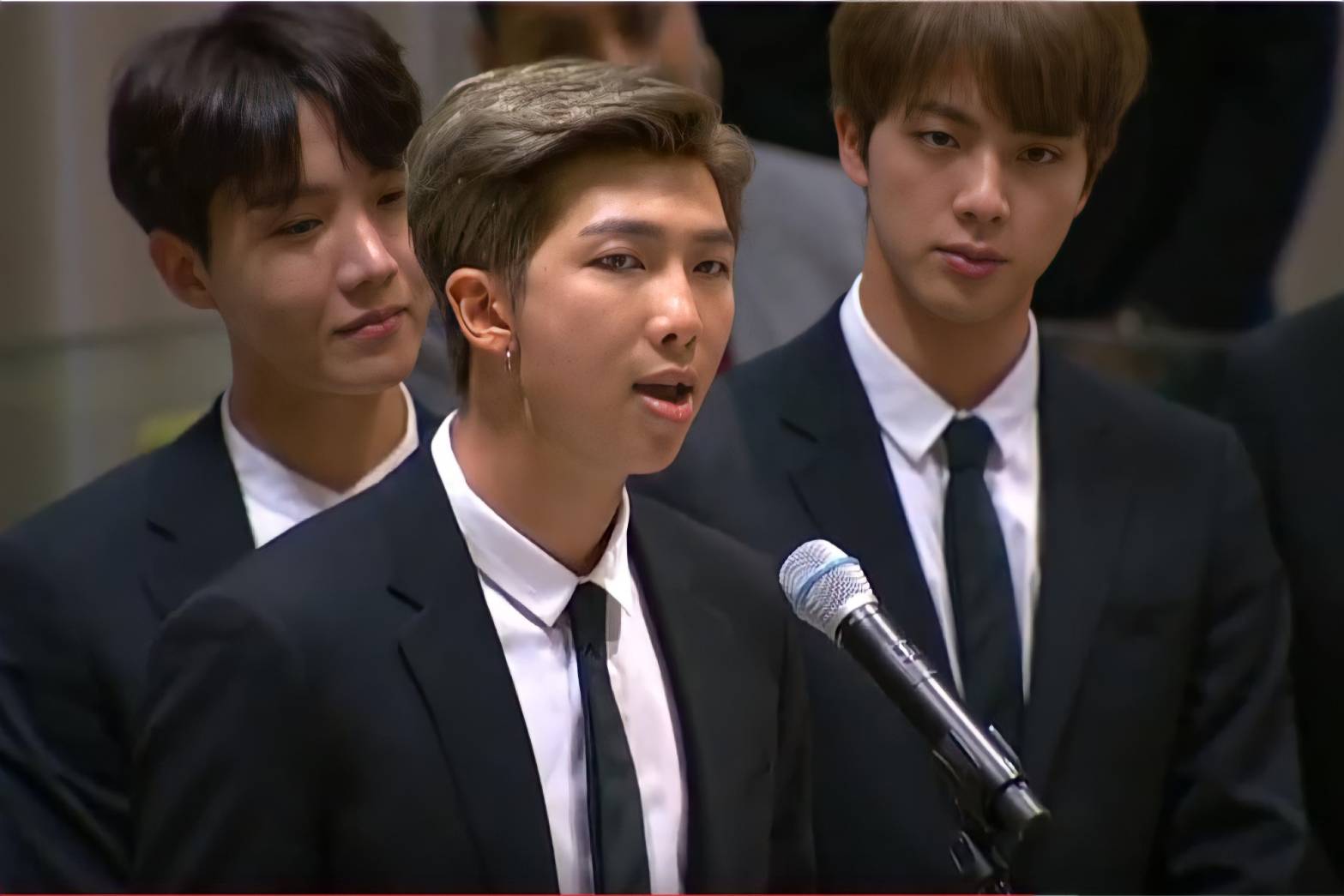 Siapa BTS ?