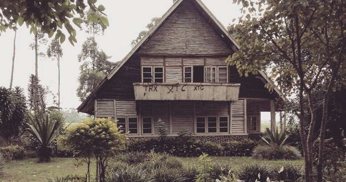 rumah pengabdi setan