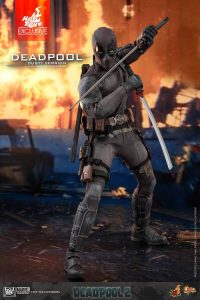 Hot Toys Merilis Dusty Deadpool