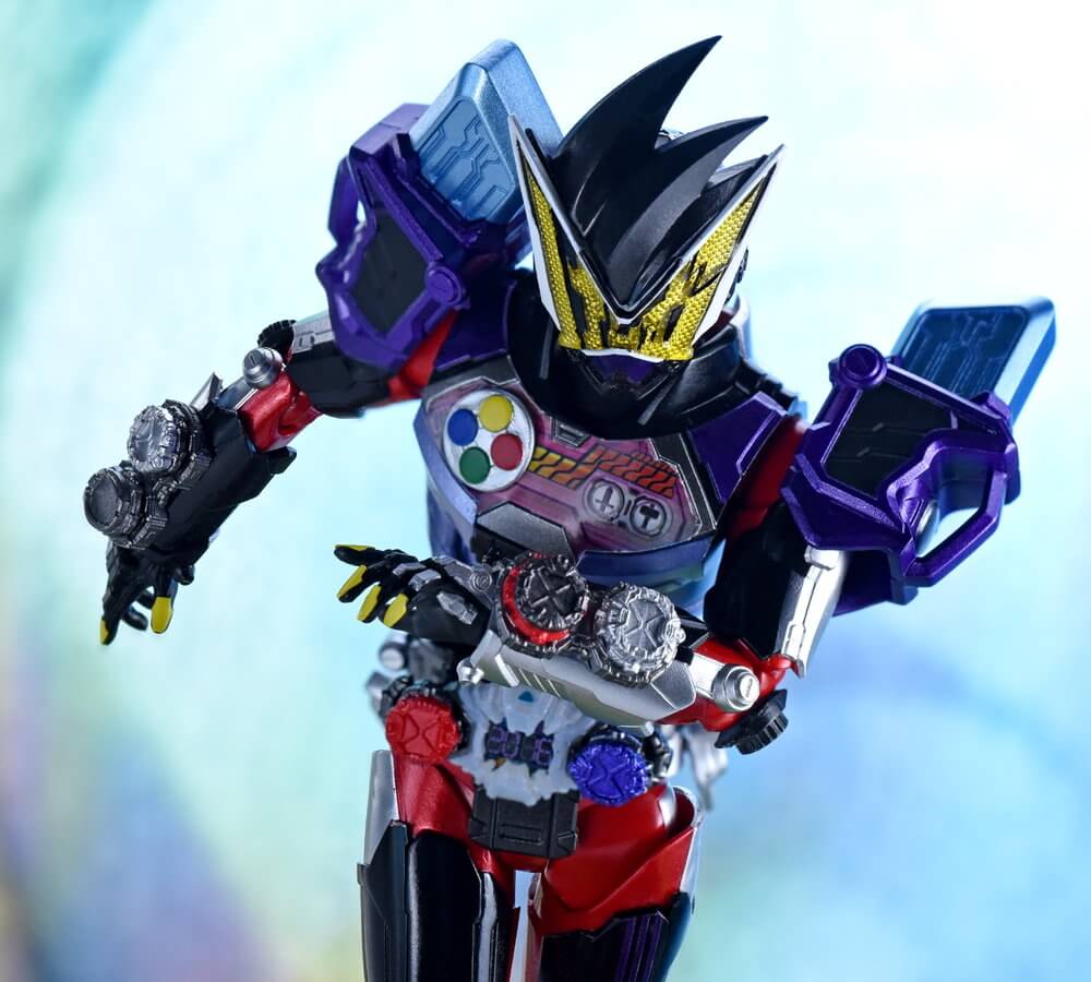 S.H.Figuarts Kamen Rider Geiz Genm Armor